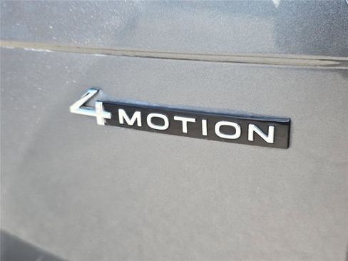 Used 2023 Volkswagen Tiguan SEL R-Line AWD/4WD image 6