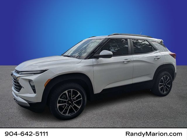 Used 2024 Chevrolet TrailBlazer LT FWD image 1