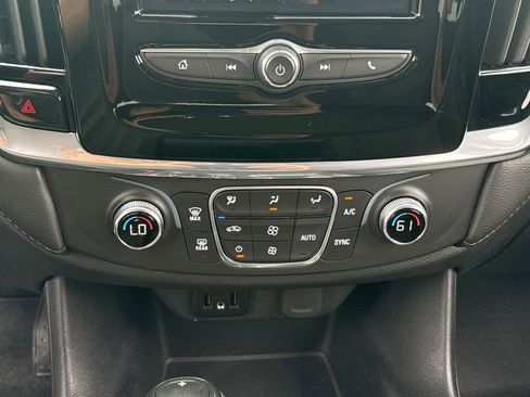 Used 2020 Chevrolet Traverse LS FWD image 24