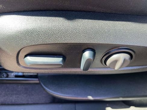 Used 2023 Chevrolet Equinox LS w/ LS Convenience Package image 18