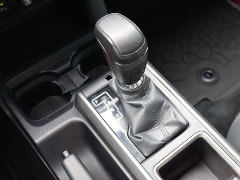 Used 2023 Toyota Tacoma TRD Off-Road w/ Technology Package AWD/4WD image 29