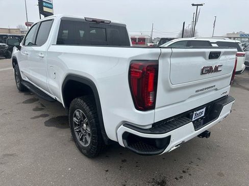 Used 2024 GMC Sierra 1500 AT4 w/ Technology Package AWD/4WD image 6