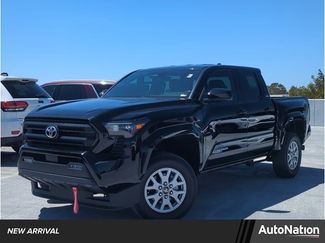 Used 2025 Toyota Tacoma SR5 video 1