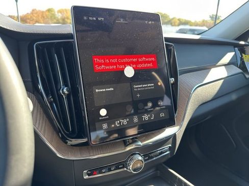 New 2026 Volvo XC60 B5 Ultra w/ Protection Package Premier image 14