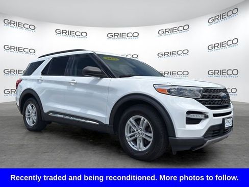 Used 2023 Ford Explorer XLT w/ Equipment Group 202A RWD image 1