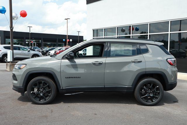 New 2026 Jeep Compass Latitude AWD/4WD image 9