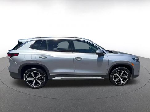 Used 2026 Volkswagen Tiguan SE AWD/4WD image 16