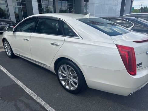 Used 2013 Cadillac XTS Luxury image 4
