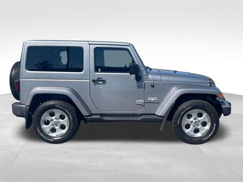 Used 2014 Jeep Wrangler Sahara w/ Dual Top Group AWD/4WD image 8