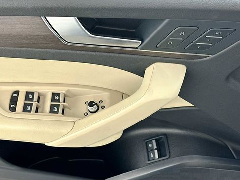Certified 2024 Audi Q5 e Premium w/ Convenience Package image 17