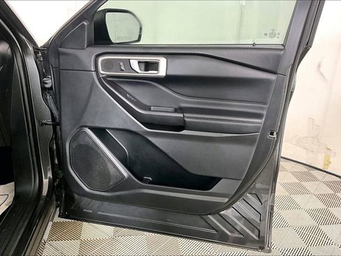 Used 2020 Ford Explorer XLT w/ Equipment Group 202A image 24