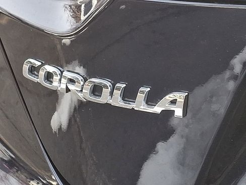 Used 2023 Toyota Corolla LE FWD image 29