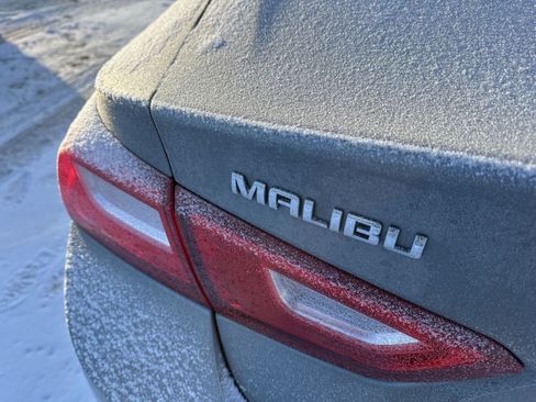 Used 2023 Chevrolet Malibu LT image 9