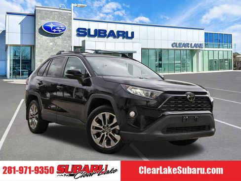 Used 2021 Toyota RAV4 XLE Premium FWD image 1