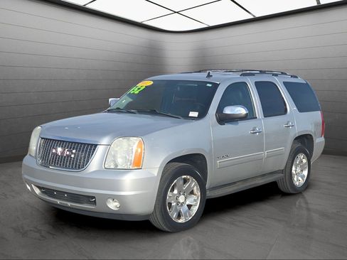 Used 2012 GMC Yukon SLT w/ Regional Value Package image 1