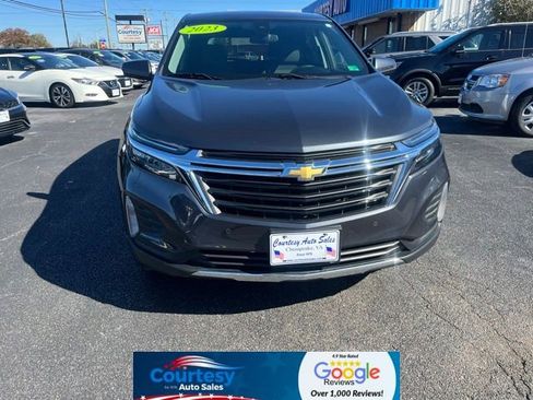 Used 2023 Chevrolet Equinox LT w/ Driver Convenience Package image 4