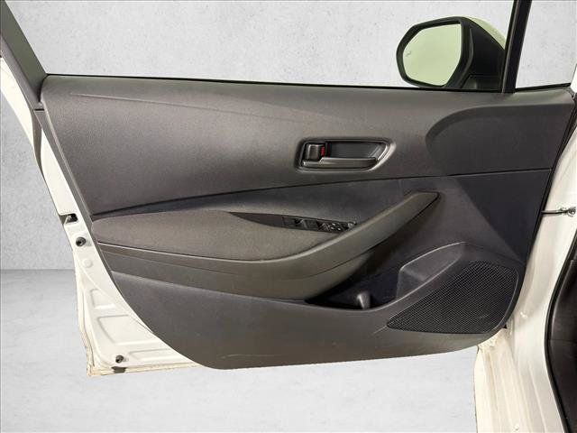 Used 2025 Toyota Corolla LE w/ Convenience Package FWD image 10