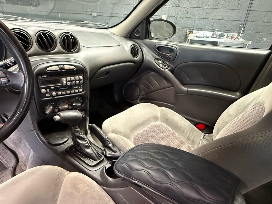 Used 2003 Pontiac Grand Am GT w/ SC/T Appearance Package FWD image 11