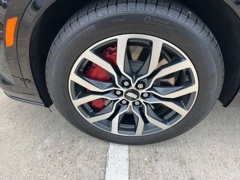 Certified 2023 Cadillac XT6 Sport w/ Platinum Package AWD/4WD image 46