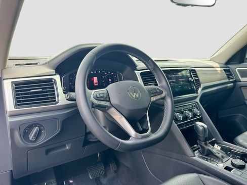 Used 2023 Volkswagen Atlas SEL AWD/4WD image 12