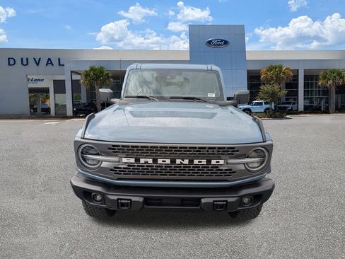 New 2025 Ford Bronco Badlands image 9