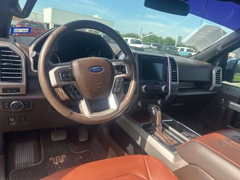Used 2018 Ford F150 King Ranch w/ Equipment Group 601A Luxury AWD/4WD image 7