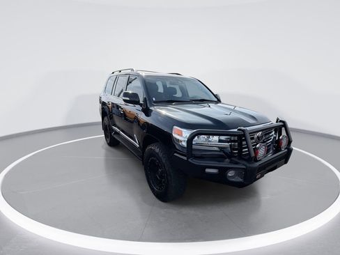 Used 2016 Toyota Land Cruiser AWD/4WD image 2