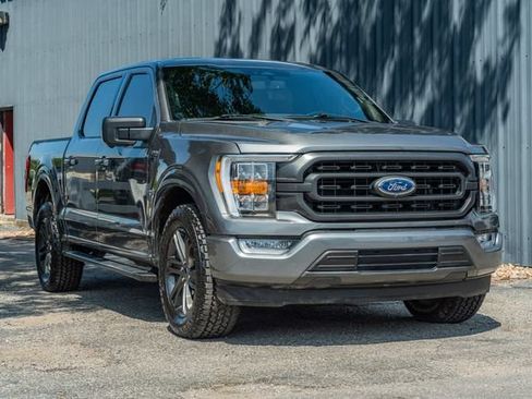 Used 2022 Ford F150 XLT w/ Equipment Group 302A High RWD image 8