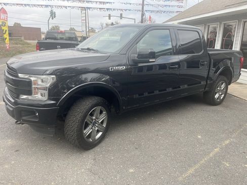 Used 2018 Ford F150 Lariat w/ Equipment Group 502A Luxury image 2