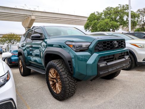 Used 2025 Toyota 4Runner TRD Off-Road Premium w/ Tow Technology Package image 6