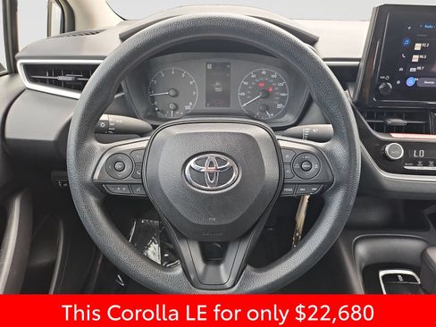 Used 2025 Toyota Corolla LE FWD image 44