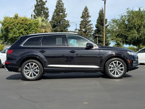 Used 2019 Audi Q7 3.0T Premium Plus w/ Premium Plus Package AWD/4WD image 6