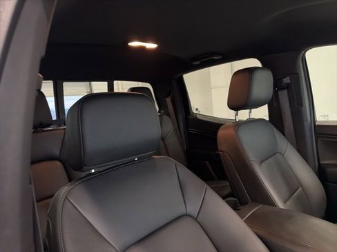 Used 2025 Chevrolet Colorado Trail Boss image 36