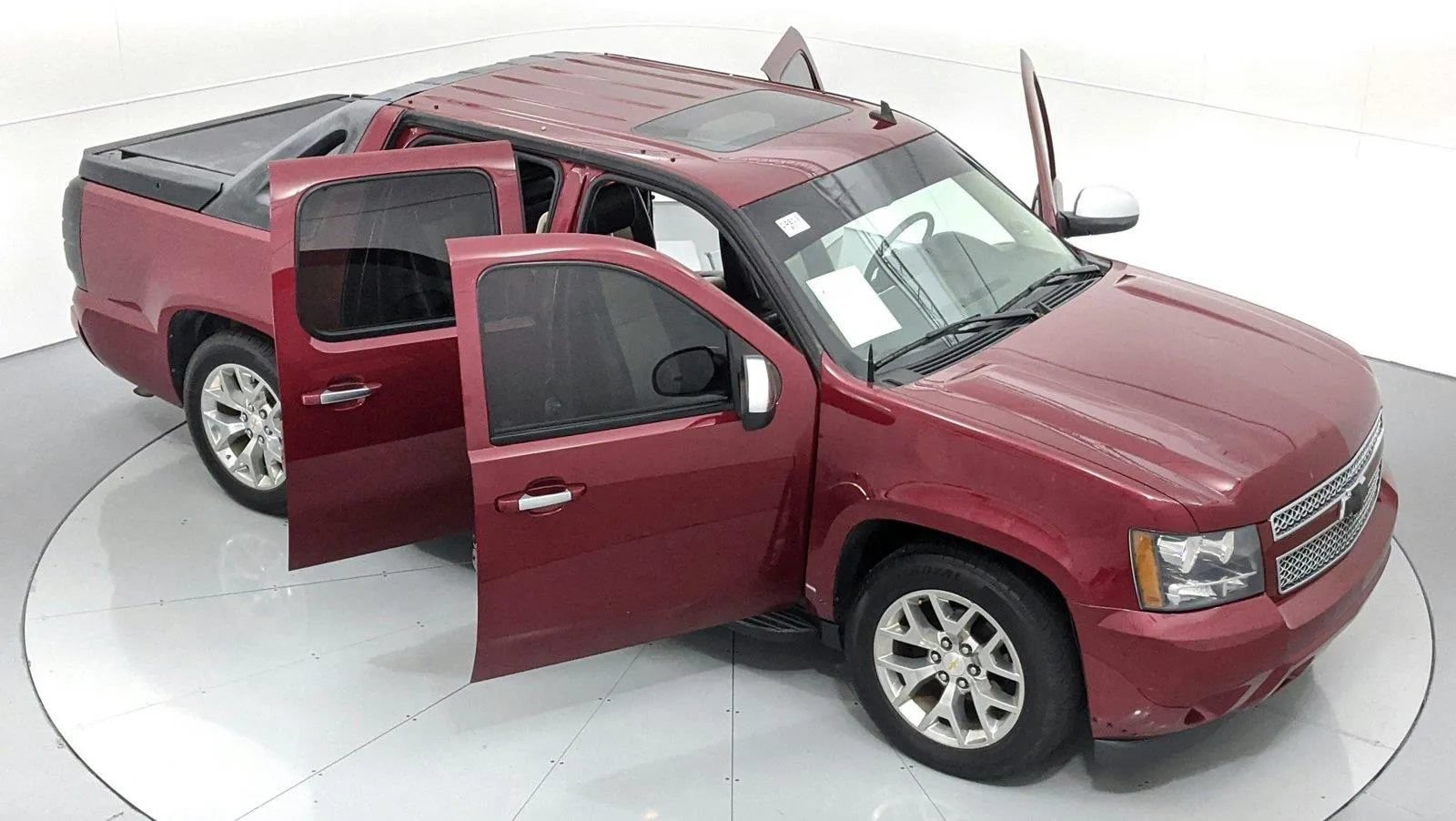 Used 2007 Chevrolet Avalanche LT w/ LT Preferred Equipment Group AWD/4WD image 32
