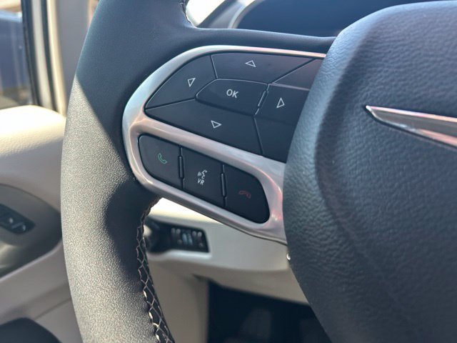 Used 2023 Chrysler Pacifica Touring-L w/ Road Tripper Package AWD/4WD image 21