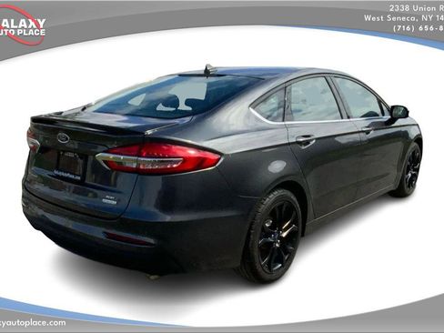Used 2020 Ford Fusion SE w/ Equipment Group 151A image 5