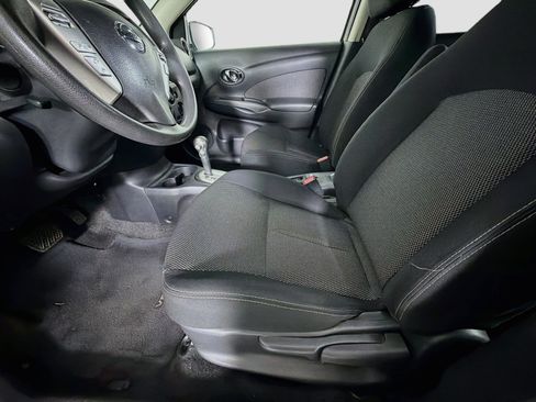 Used 2016 Nissan Versa SV FWD image 13