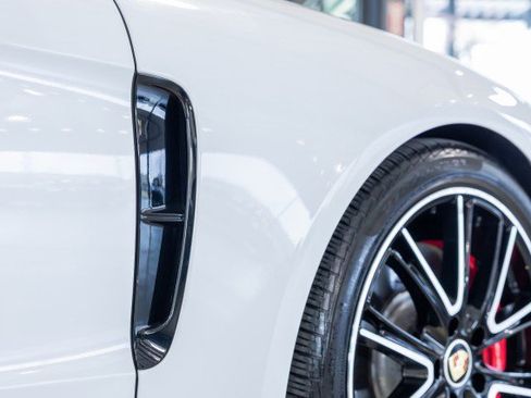 Used 2022 Porsche Panamera GTS w/ Premium Package image 22