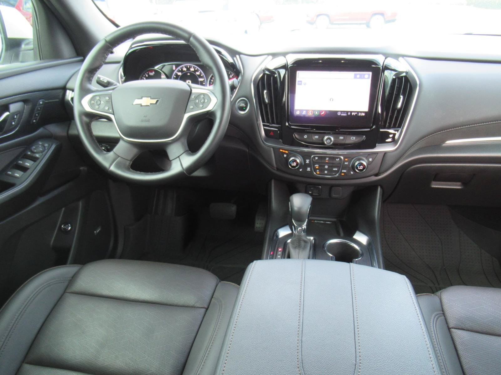 Certified 2023 Chevrolet Traverse High Country FWD image 13