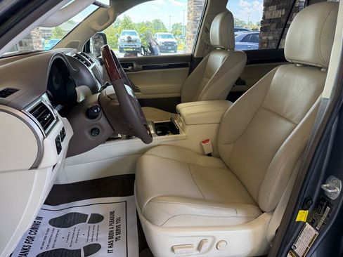 Used 2015 Lexus GX 460 w/ Premium Package AWD/4WD image 16