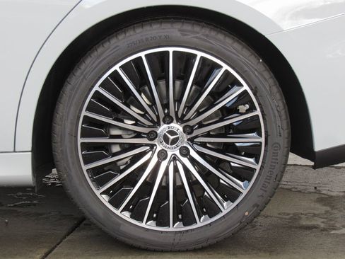 New 2026 Mercedes-Benz E 350 4MATIC Sedan image 36