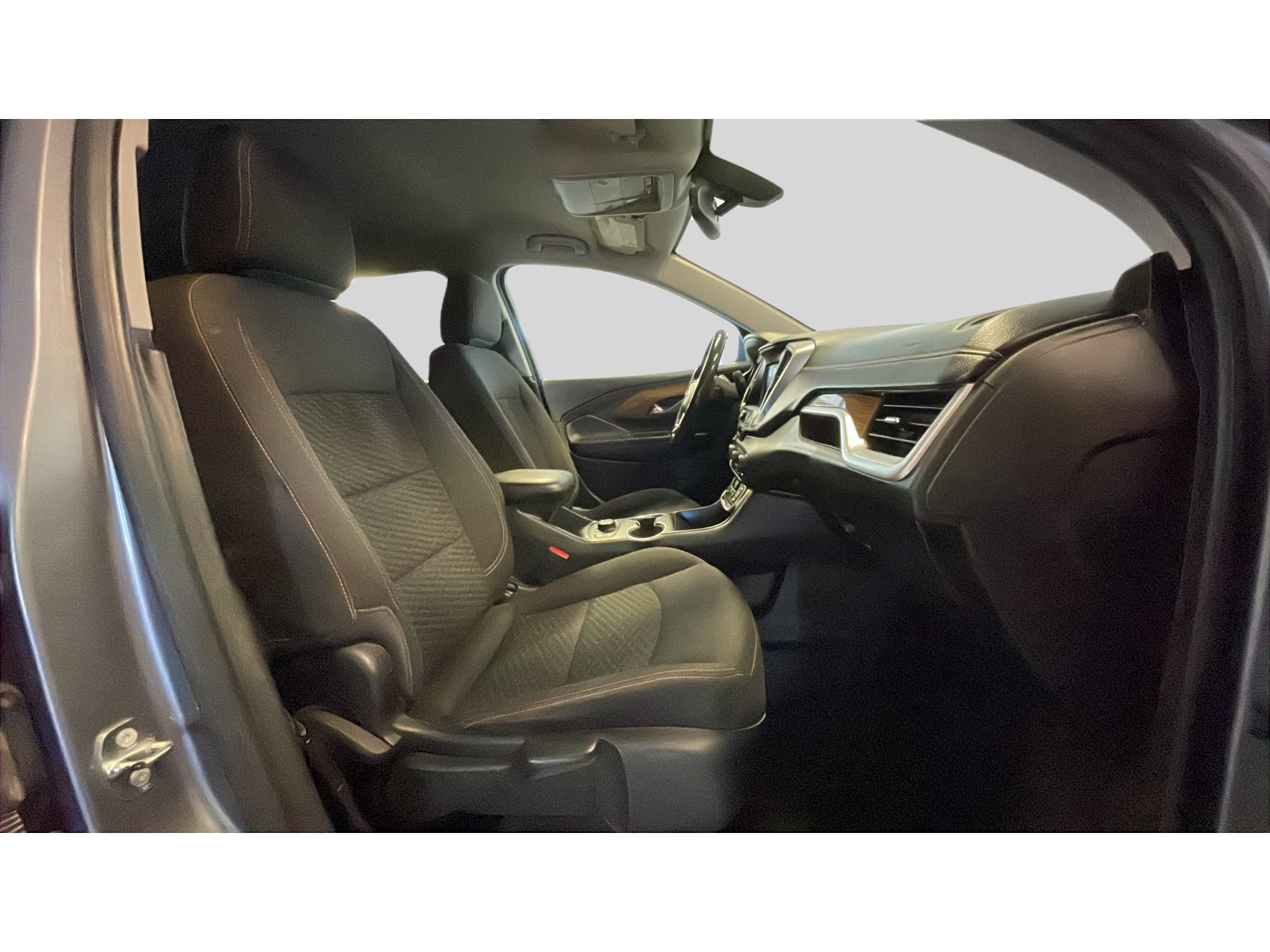 Used 2018 GMC Terrain SLE w/ Driver Convenience Package AWD/4WD image 16