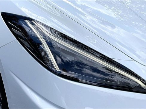 Used 2024 Chevrolet Corvette Stingray Preferred Conv w/ Z51 Performance Package RWD image 27