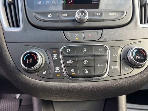 Used 2024 Chevrolet Malibu LT image 21