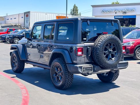 Used 2022 Jeep Wrangler Unlimited Sport AWD/4WD image 2