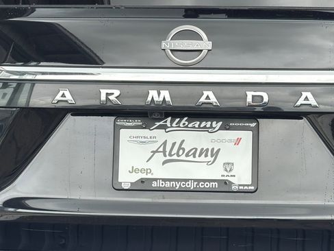 Used 2024 Nissan Armada SV AWD/4WD image 8