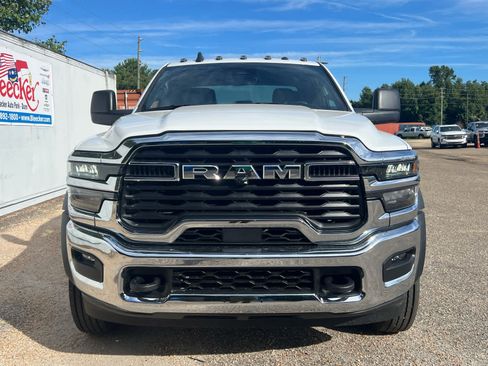 New 2026 RAM 4500 Tradesman w/ Chrome Appearance Group image 5