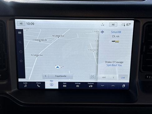 Used 2022 Ford Bronco Outer Banks image 5