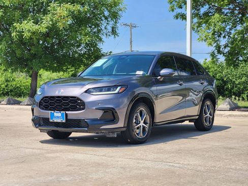 Used 2024 Honda HR-V EX-L image 3