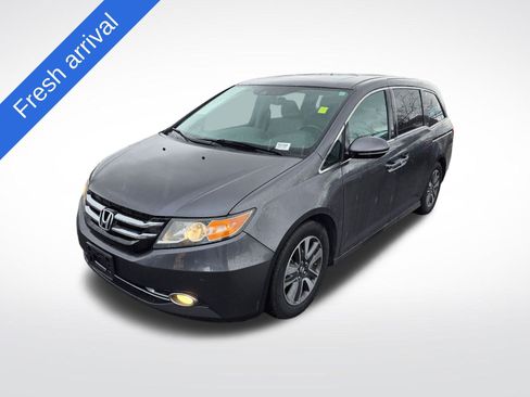 Used 2016 Honda Odyssey Touring image 1